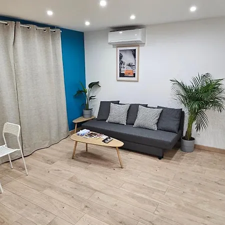 Дом отдыха Charmante Maison Avec Jardin Sans Vis-a-vis