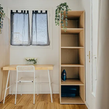 Дом отдыха Charmante Maison Avec Jardin Sans Vis-a-vis Saint-Fons